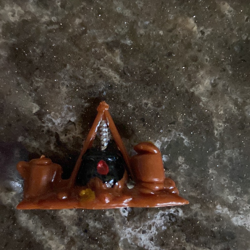Vintage Hong Kong plastic Native American figurine set euc - Picture 2 of 7
